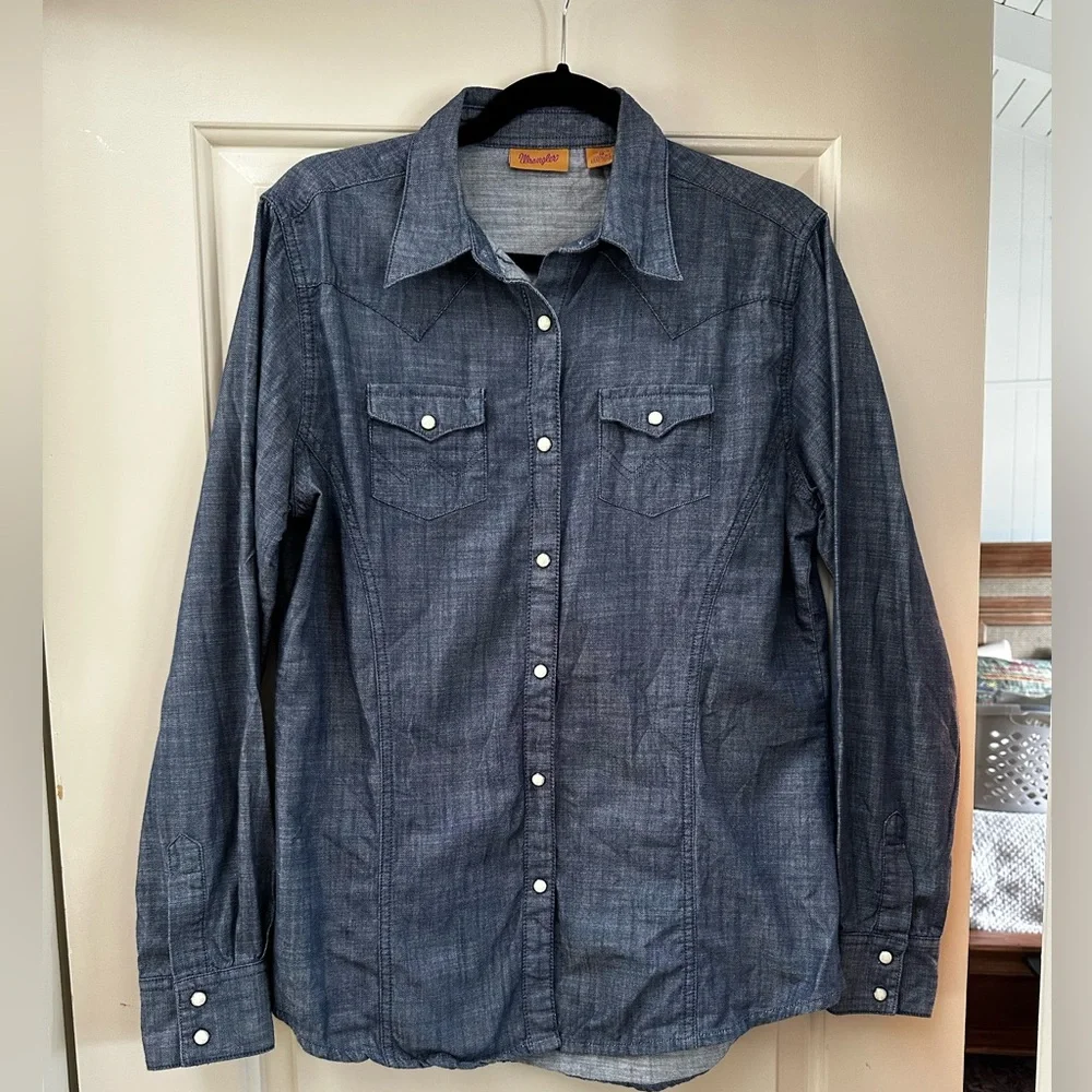 Wrangler Classic Indigo Button-Up Shirt - Picture 2 of 7